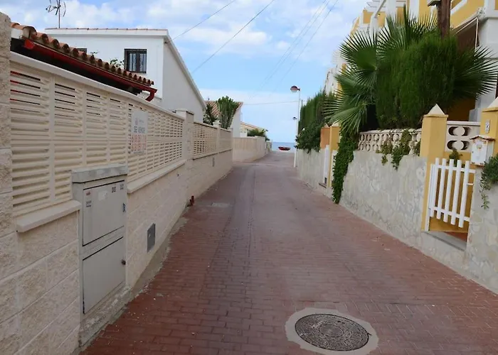 A 50 Metros Del Mar Dénia