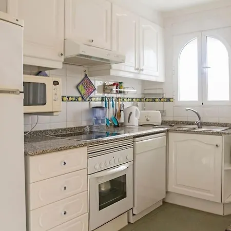 A 50 Metros Del Mar *